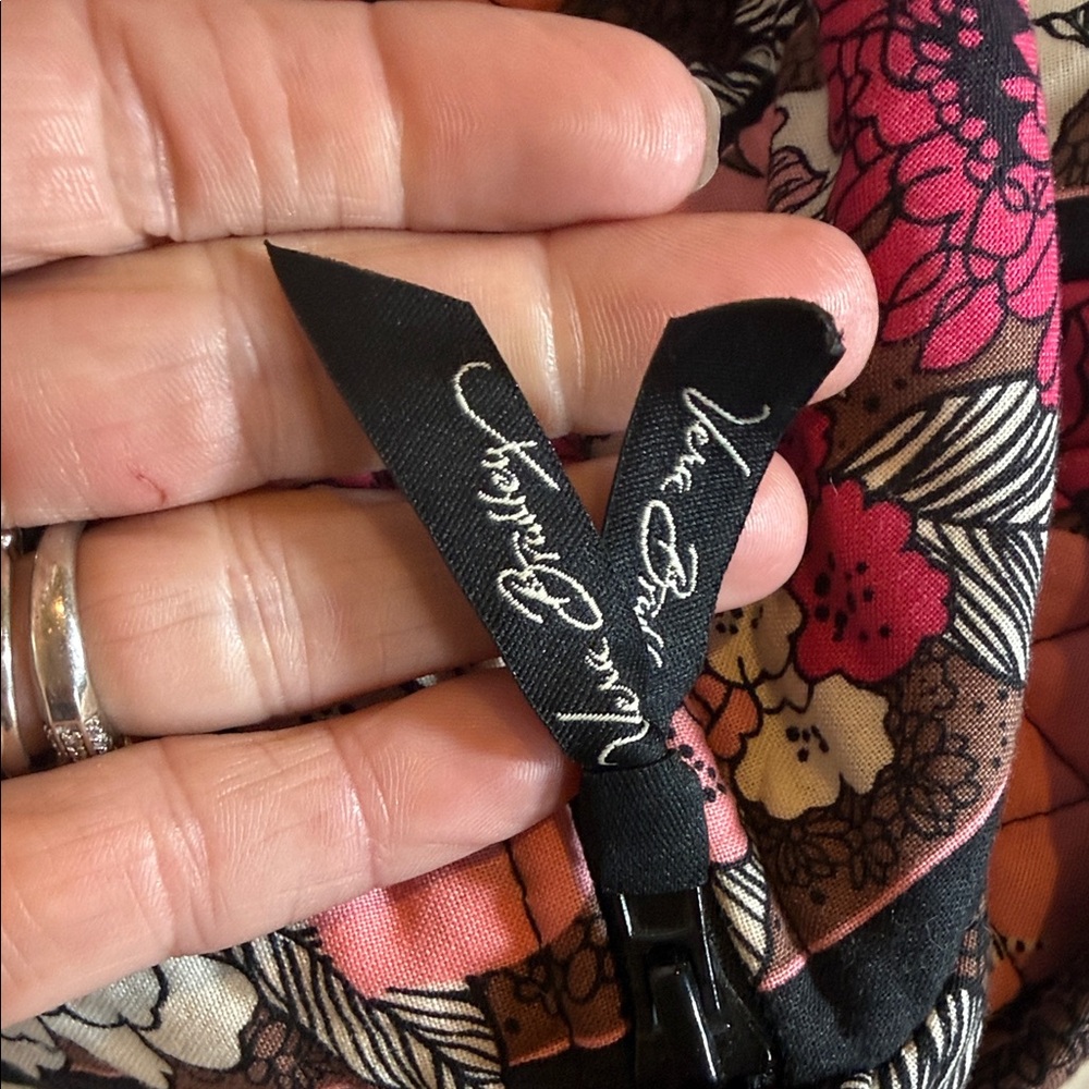 Vera Bradley Mocha Rouge Floral Pink and Black Women's Xlarge traveler - Picture 4 of 7